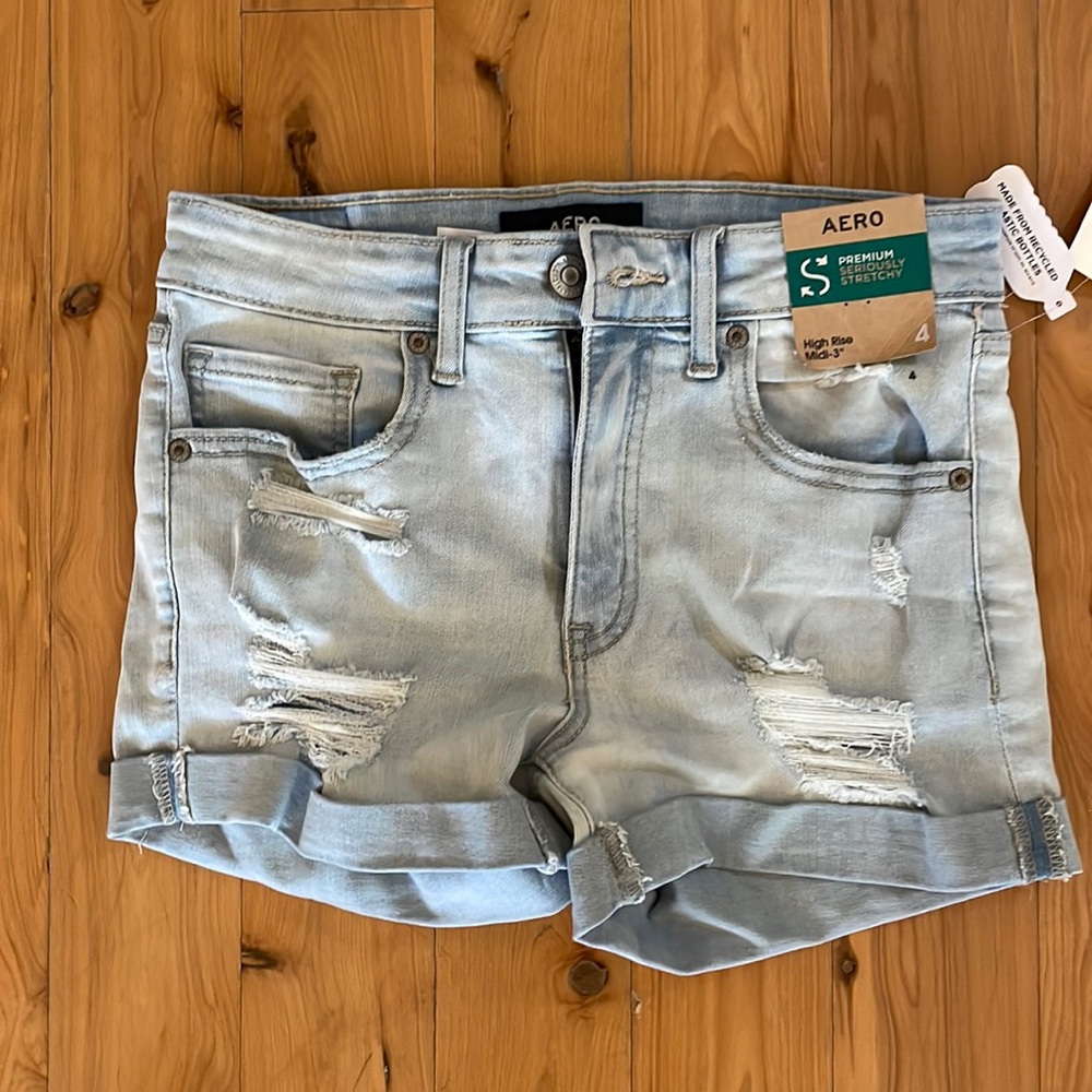 Aeropostale high rise midi, size 4. New